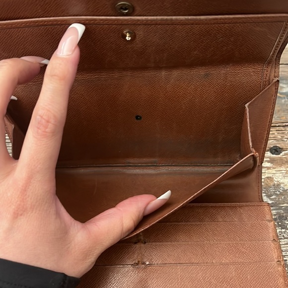 Louis Vuitton Monogram long wallet - Picture 7 of 12